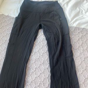 Black Jaanuu yoga scrub bottom xs